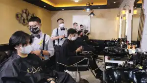 Usaha Barbershop