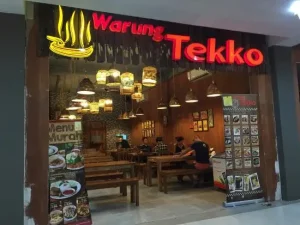 Biaya Franchise Warung Tekko